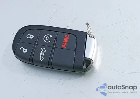 2018 Chrysler 300 S z USA, uszkodzony, nr VIN 2C3CCAGG2JH151758